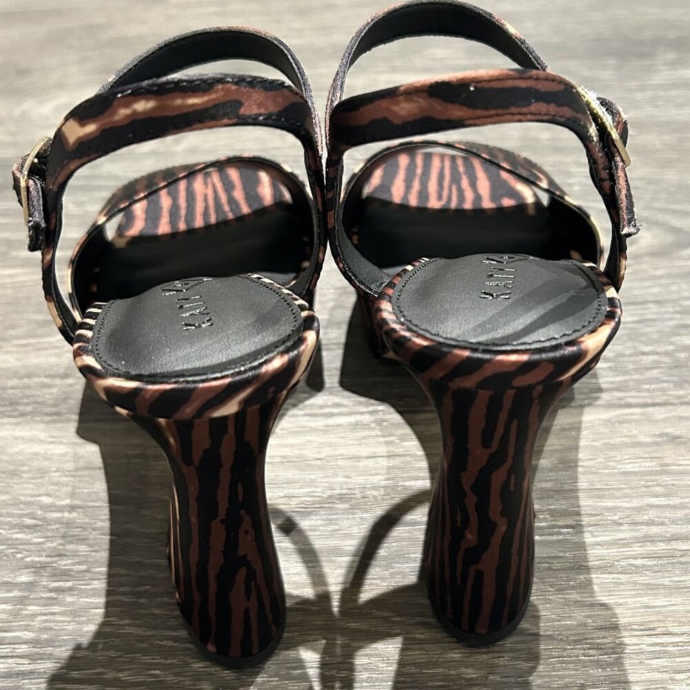 Katy Perry Size 7.5 Square Platform Sandal Tiger Animal Print Chunky Heels Y2K - Picture 8 of 13